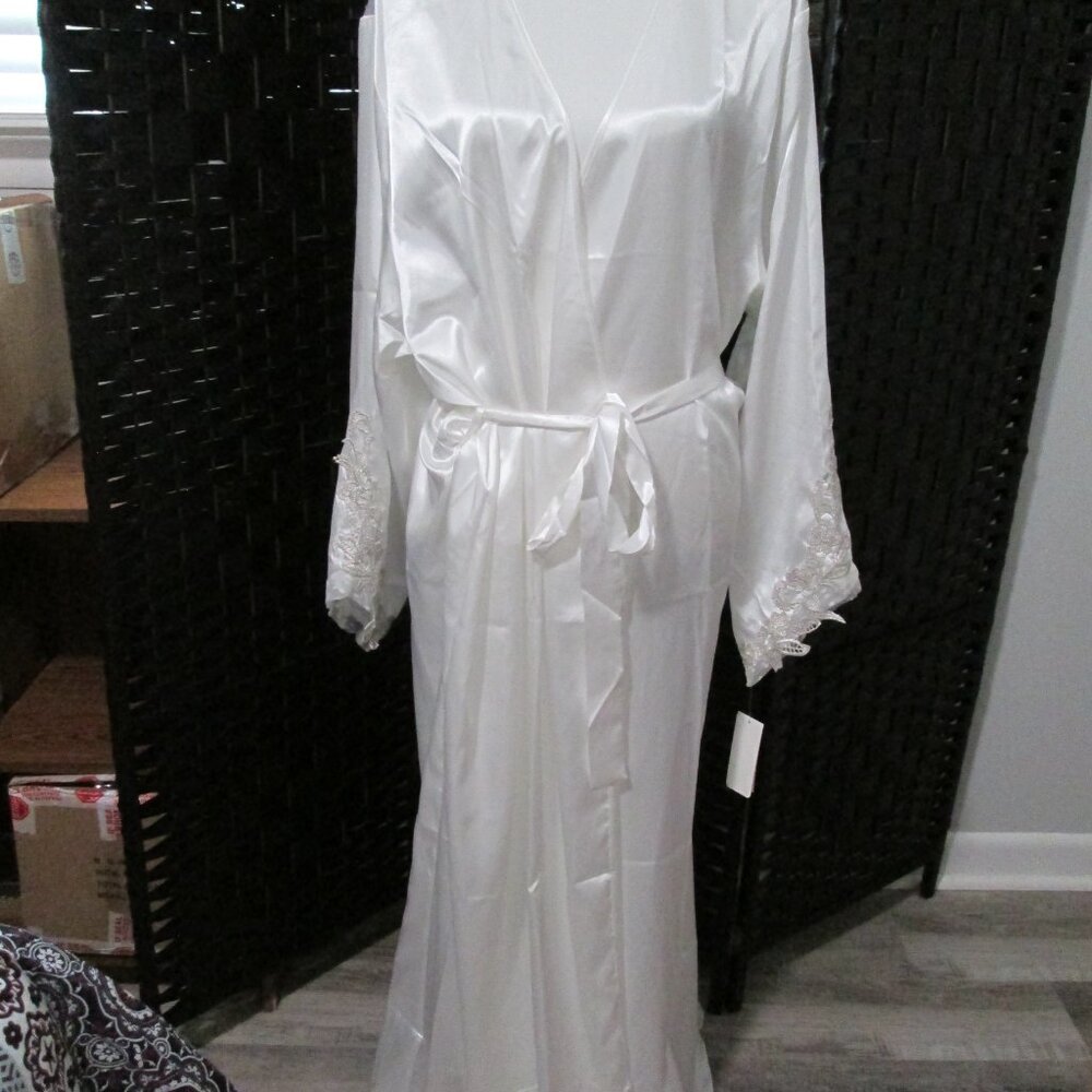 Bridal by Flora Nikrooz Satin Stella Robe 3X NWT - Picture 11 of 11